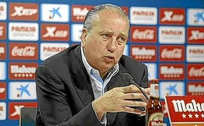 Roig: "Bacca es un gran jugador y con él damos por cerrada la plantilla" Roig: "Bacca es un gran jugador y con él damos por cerrada la plantilla"