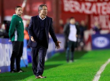 1-0. ´El Decano´ abre los octavos con una victoria sobre Independiente 1-0. ´El Decano´ abre los octavos con una victoria sobre Independiente