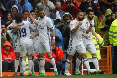 El Real Madrid, campeón y líder, mide su fortaleza ante el Valencia El Real Madrid, campeón y líder, mide su fortaleza ante el Valencia