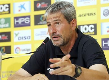 Márquez: "Conozco bien a Samper, tiene una salida bastante limpia de balón" Márquez: "Conozco bien a Samper, tiene una salida bastante limpia de balón"