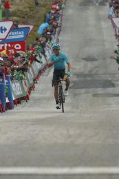 Miguel Ángel López: "Me gusta ser el mejor joven de la Vuelta" Miguel Ángel López: "Me gusta ser el mejor joven de la Vuelta"