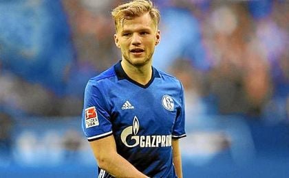 Geis, centrocampista del Schalke 04. Geis, centrocampista del Schalke 04.