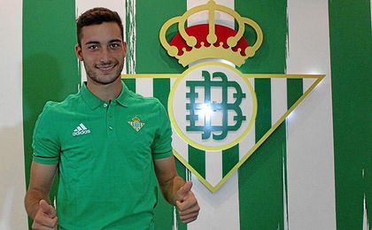 El Betis completa la contratación de Nil Coch El Betis completa la contratación de Nil Coch