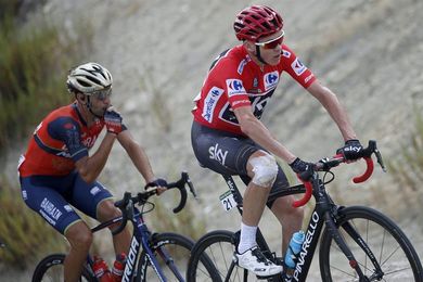 Nibali: "Probamos cosas diferentes, pero Froome está muy fuerte" Nibali: "Probamos cosas diferentes, pero Froome está muy fuerte"