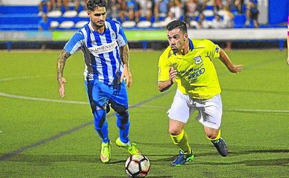 Igualdad en el partido disputado ayer entre el UP Viso y el Coria. Igualdad en el partido disputado ayer entre el UP Viso y el Coria.