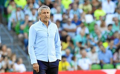Setién, durante el partido. Setién, durante el partido.
