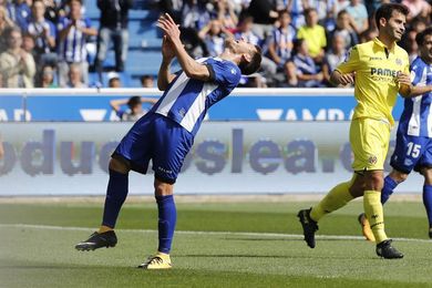 0-3. Bakambu y Bacca sentencian al Alavés 0-3. Bakambu y Bacca sentencian al Alavés