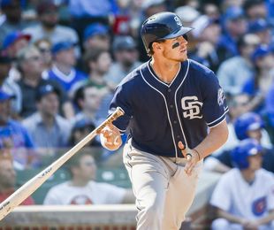 3-2. Myers pega de cuatro esquinas en el triunfo de los Padres sobre los Gigantes 3-2. Myers pega de cuatro esquinas en el triunfo de los Padres sobre los Gigantes