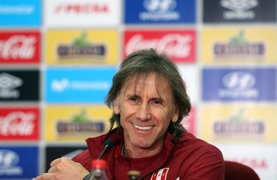 Perú, con ´el Tigre´ Gareca, en plena cacería por un cupo al Mundial Perú, con ´el Tigre´ Gareca, en plena cacería por un cupo al Mundial