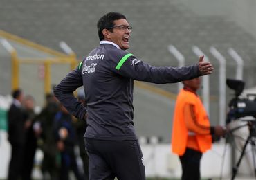 Bolivia entrena con equipo completo a tres días de recibir a Brasil en La Paz Bolivia entrena con equipo completo a tres días de recibir a Brasil en La Paz