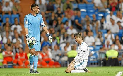 Adán confesó tras su error ante el Villarreal que ahora era "mejor portero que antes". Adán confesó tras su error ante el Villarreal que ahora era "mejor portero que antes".