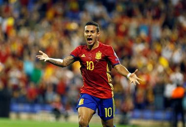 La lesión de Thiago no es grave y podría jugar el sábado, según el Bayern La lesión de Thiago no es grave y podría jugar el sábado, según el Bayern