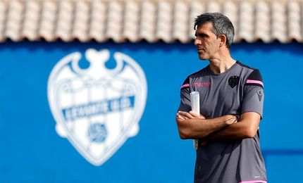 Muñiz: No podemos ir eufóricos con champán y luego llevarse manos a la cabeza Muñiz: No podemos ir eufóricos con champán y luego llevarse manos a la cabeza