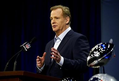 Goodell advierte que las protestas durante el himno nacional no pueden seguir Goodell advierte que las protestas durante el himno nacional no pueden seguir