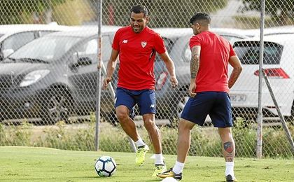 Banega y Mercado han llegado muy justos. Banega y Mercado han llegado muy justos.
