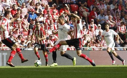 Ben Yedder, en una acción del partido en San Mamés. Ben Yedder, en una acción del partido en San Mamés.