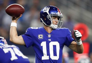 10-23. Eli Manning da a los Giants su primer triunfo en la temporada 10-23. Eli Manning da a los Giants su primer triunfo en la temporada