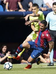 El levantinista Nano sufre un esguince en el ligamento de la rodilla derecha El levantinista Nano sufre un esguince en el ligamento de la rodilla derecha