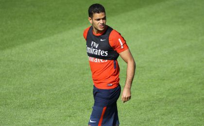 Piquionne: "Ben Arfa aún puede ir al Sevilla, Roma, Nápoles..." Piquionne: "Ben Arfa aún puede ir al Sevilla, Roma, Nápoles..."