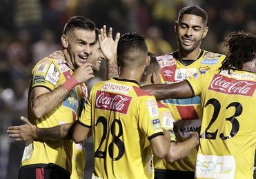 Saprissa agrava la crisis de Alajuelense, mientras Herediano sigue invencible Saprissa agrava la crisis de Alajuelense, mientras Herediano sigue invencible