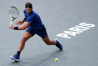 Nadal bate a Cuevas y se medirá a Krajinovic en los cuartos de París Nadal bate a Cuevas y se medirá a Krajinovic en los cuartos de París