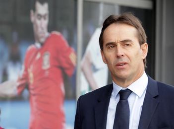 Lopetegui tras el despido de Claramunt: "Son decisiones ejecutivas" Lopetegui tras el despido de Claramunt: "Son decisiones ejecutivas"