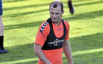 Vallecas no hubiese recibido de la mejor manera a Zozulya. Vallecas no hubiese recibido de la mejor manera a Zozulya.