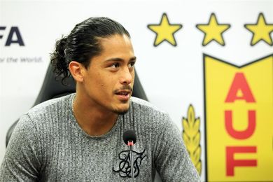 Tabárez ´repesca´ a Lemos (UD Las Palmas) por la lesión de Coates con Uruguay Tabárez ´repesca´ a Lemos (UD Las Palmas) por la lesión de Coates con Uruguay