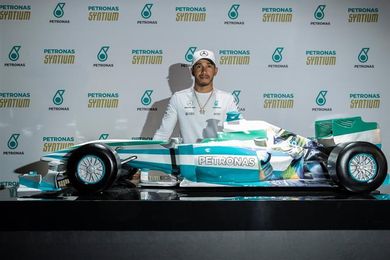 Hamilton dice que su meta será "dificultar la vida de Vettel" los próximos años Hamilton dice que su meta será "dificultar la vida de Vettel" los próximos años