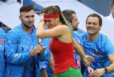 Aryna Sabalenka sostiene a Bielorrusia Aryna Sabalenka sostiene a Bielorrusia
