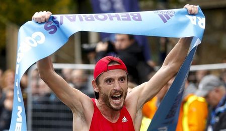 Carles Castillejo, favorito para su tercera Behobia-San Sebastián seguida Carles Castillejo, favorito para su tercera Behobia-San Sebastián seguida