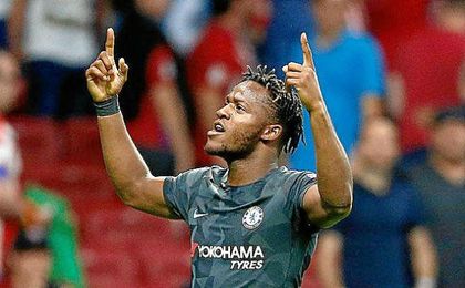 Batshuayi sobre su homosexualidad: "Hasta tu madre sabe que es mentira" Batshuayi sobre su homosexualidad: "Hasta tu madre sabe que es mentira"
