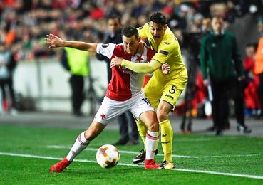 Calleja deja fuera de la lista a Adrian Marín y cita a cuatro canteranos Calleja deja fuera de la lista a Adrian Marín y cita a cuatro canteranos