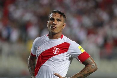 Paolo Guerrero, el ídolo que todos los peruanos quieren ver en Rusia 2018 Paolo Guerrero, el ídolo que todos los peruanos quieren ver en Rusia 2018