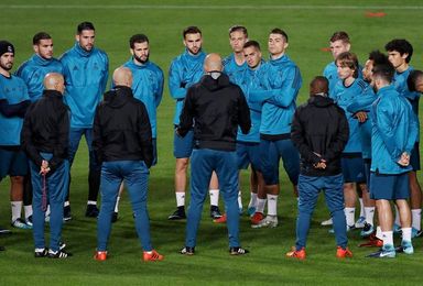 Suave sesión del Real Madrid en el GSP Stadium con los 20 convocados Suave sesión del Real Madrid en el GSP Stadium con los 20 convocados