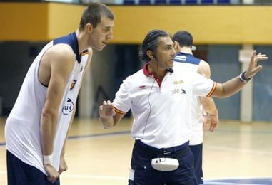 Vázquez: "Hay que dejar fuera del equipo los problemas entre FIBA y Euroliga" Vázquez: "Hay que dejar fuera del equipo los problemas entre FIBA y Euroliga"