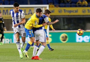 Ayestarán se juega su futuro en Anoeta, un campo propicio para Las Palmas Ayestarán se juega su futuro en Anoeta, un campo propicio para Las Palmas