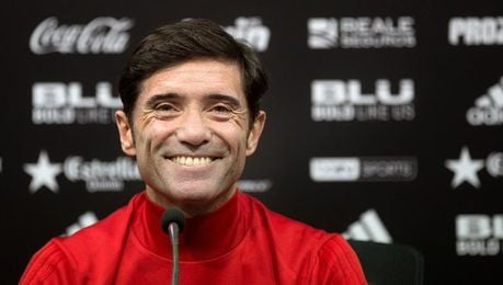 Marcelino: "No tengo la clave para parar a Messi, nadie lo ha anulado" Marcelino: "No tengo la clave para parar a Messi, nadie lo ha anulado"
