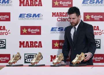 Messi no habla de su renovación en la entrega de la Bota de Oro Messi no habla de su renovación en la entrega de la Bota de Oro
