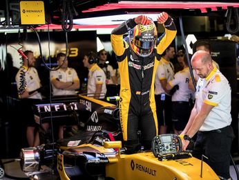 Alonso y Sainz, eliminados en la segunda ronda (Q2) de la calificación Alonso y Sainz, eliminados en la segunda ronda (Q2) de la calificación
