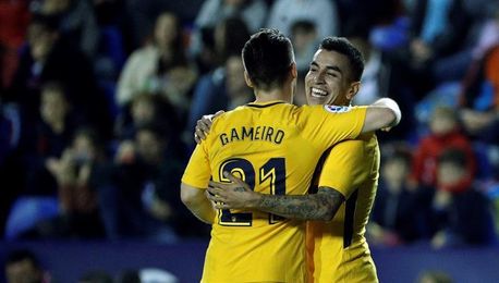 El Atlético Madrid encarrila el partido al descanso El Atlético Madrid encarrila el partido al descanso