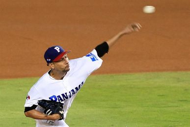El panameño Davis Romero espera ser entrenador de béisbol cuando se retire El panameño Davis Romero espera ser entrenador de béisbol cuando se retire