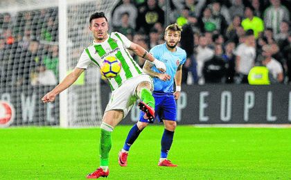 El Betis, previsible y con excesiva tensión El Betis, previsible y con excesiva tensión