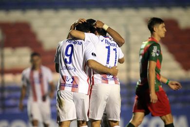 Churín, Oviedo y Ruiz llevan con sus goles a Cerro a acariciar el campeonato Churín, Oviedo y Ruiz llevan con sus goles a Cerro a acariciar el campeonato