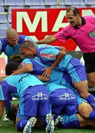Pérez Zeledón lidera el cuadrangular final del fútbol en Costa Rica, tras el empate de Santos y Saprissa Pérez Zeledón lidera el cuadrangular final del fútbol en Costa Rica, tras el empate de Santos y Saprissa