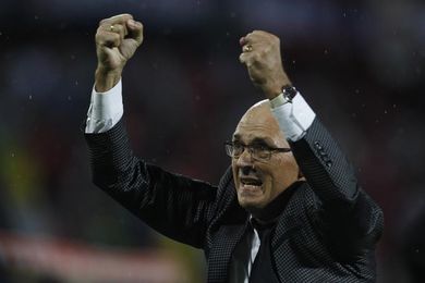 Los técnicos uruguayos Sanguinetti, Arias y Favaro, por el título en Ecuador Los técnicos uruguayos Sanguinetti, Arias y Favaro, por el título en Ecuador