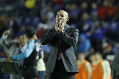 Jémez rechaza entrenar ahora a Las Palmas, aunque lo hará "tarde o temprano" Jémez rechaza entrenar ahora a Las Palmas, aunque lo hará "tarde o temprano"