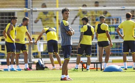 El técnico interino dice que el Betis está "en una situación comprometida". El técnico interino dice que el Betis está "en una situación comprometida".