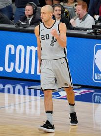 Ginóbili a sus 40 años mantiene condición de "killer" y da el triunfo a los Spurs Ginóbili a sus 40 años mantiene condición de "killer" y da el triunfo a los Spurs