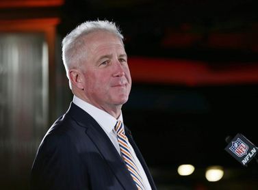 Los Bears despiden al entrenador en jefe John Fox Los Bears despiden al entrenador en jefe John Fox